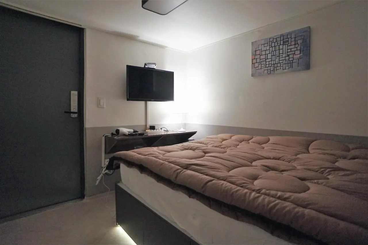 Blue Mansion Guesthouse Seoul
