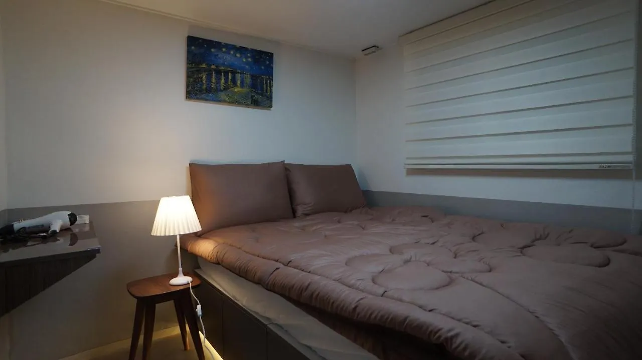 Blue Mansion Guesthouse Seoul