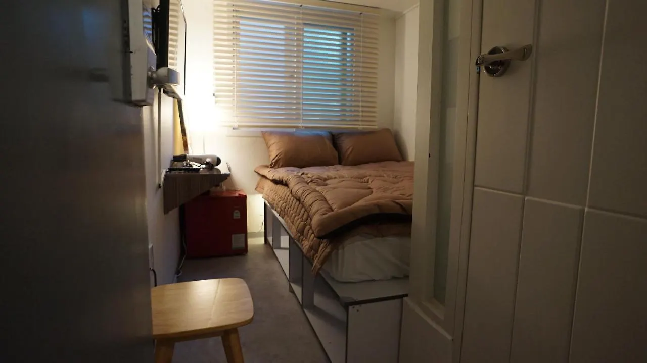 Blue Mansion Guesthouse Seoul
