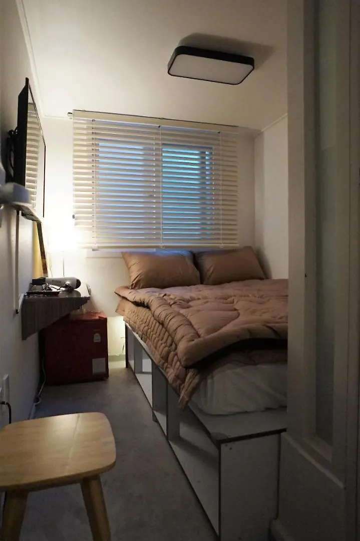 Blue Mansion Guesthouse Σεούλ Πανσιόν