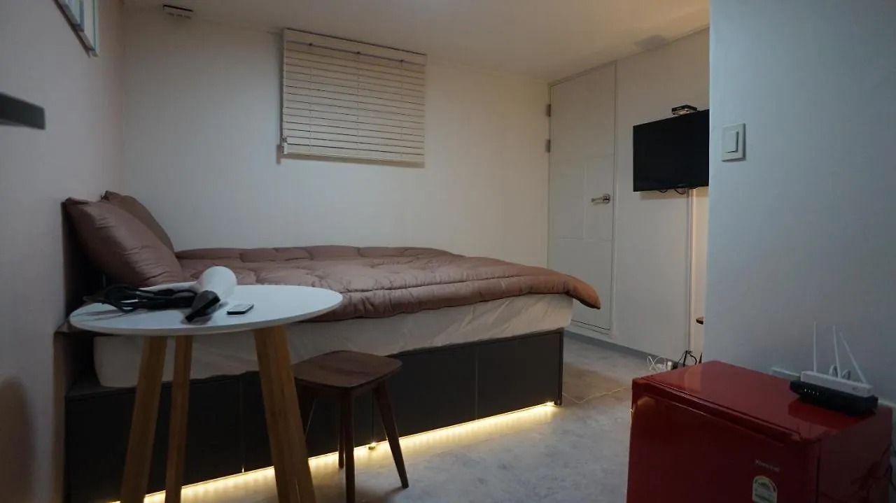 Blue Mansion Guesthouse Seoul